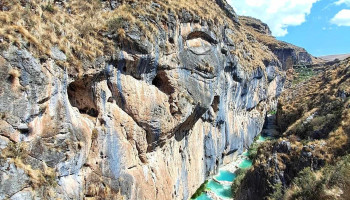 Aguas Turquesas de Millpu Ayacucho - Perú