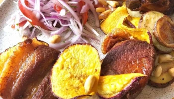 Maray carnes y pizzas a la piedra volcánica - Av. Salaverry N°103
