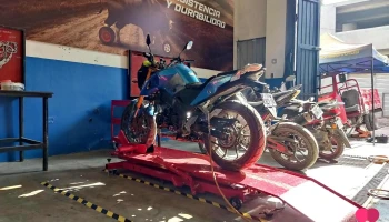 Pelaez Motors - Imperial 15701