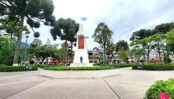 Plaza de armas Oxapampa - Oxapampa 19230