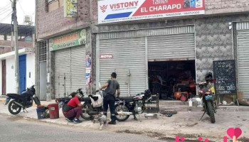 Taller de motos y venta de repuestos .. charapo - 04445