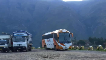 Terminal de Buses - Huari
