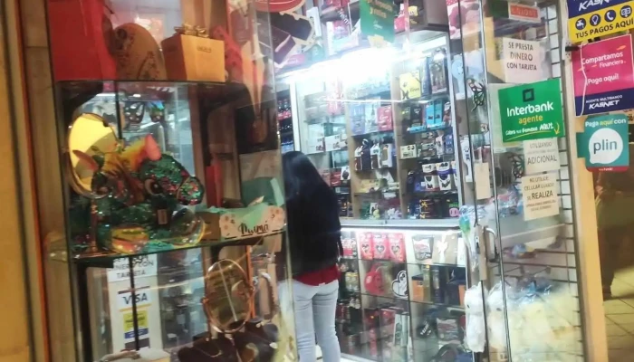 Bazar perfumería - Ca. Real