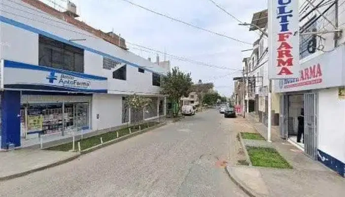 Botica Antofarma -  Abierto Ahoradeg - Trujillo