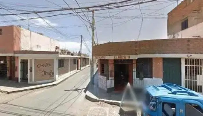 Botica Colusa -  Instagram - Huacho