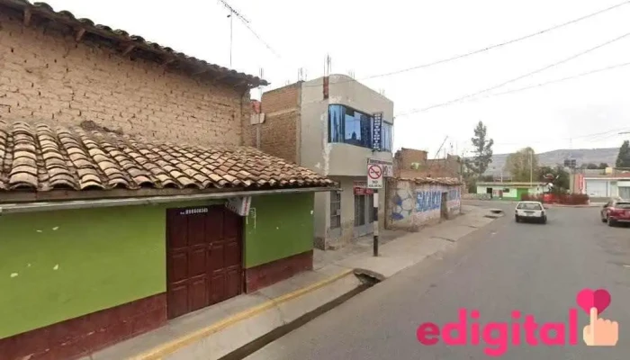 Botica Ely Farma - Perú