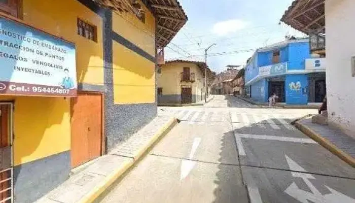 Botica Elyfarma -  Comentarios - Julcán