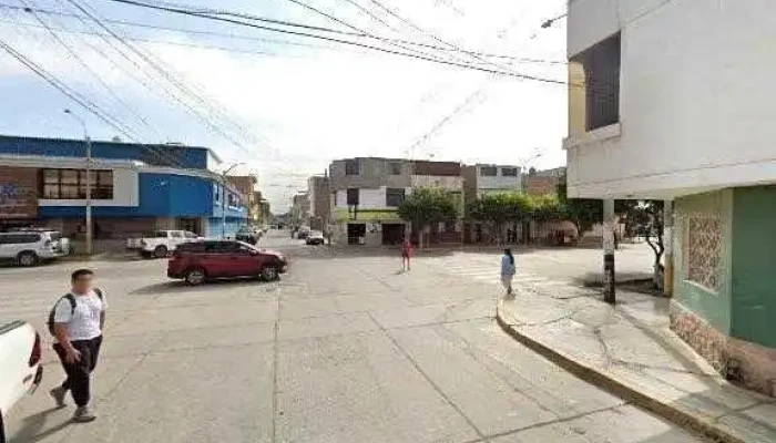 Botica Mac Salud -  Cerca De Mideg - Lambayeque