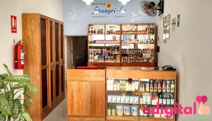 Botica Shangri -  La Estante - Trujillo