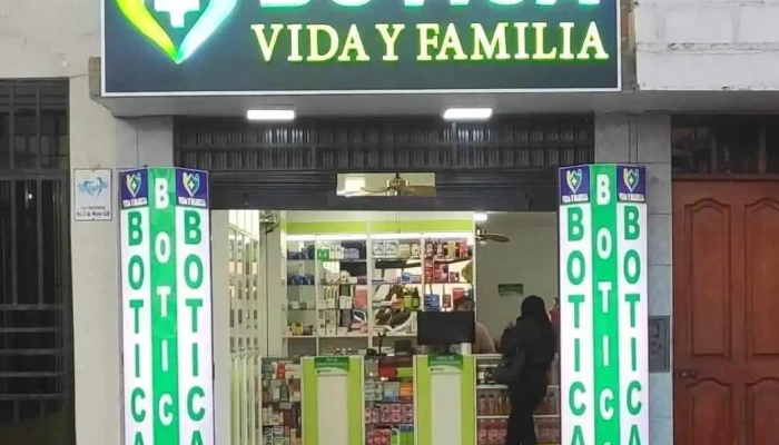 Botica Vida Y Familia Cantera Del Propietario - Tacna