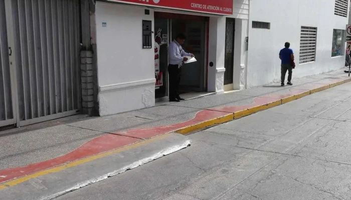 Centro de Atención Claro - C. Zepita N° 422