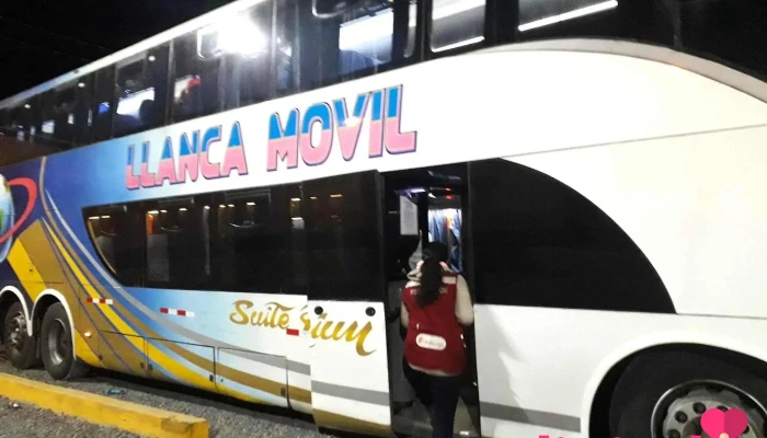 Challhua -  Autobus - Huaraz