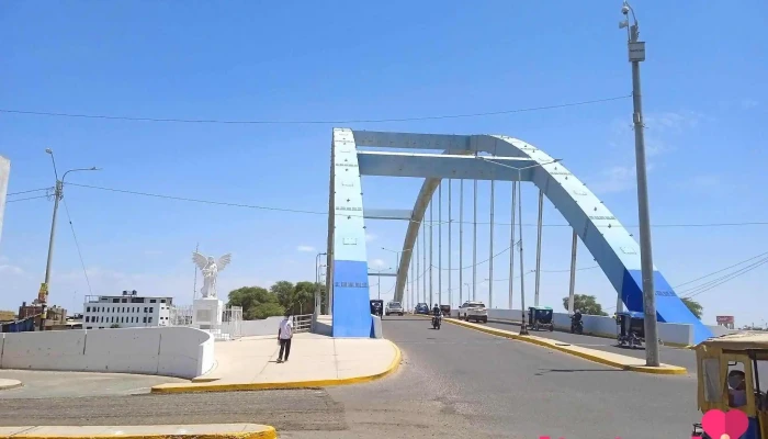 Cruz del Sur - Piura 20001