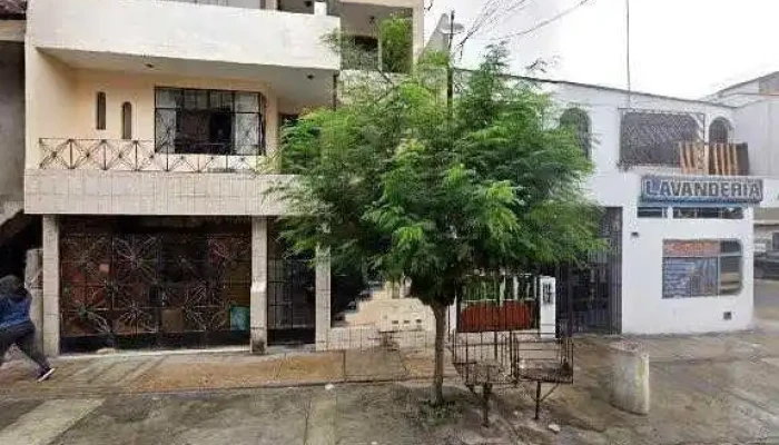 Farmacia Cruz De Mayo -  Como Llegardeg - Lima