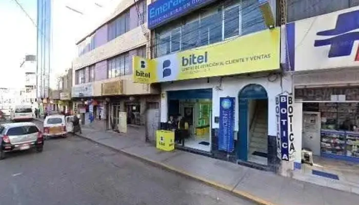 Farmacia Flores -  Videos - Juliaca