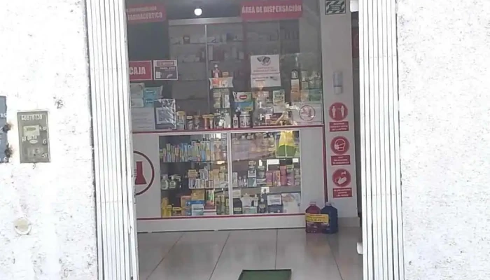 Farmacia Humanidad -  Instagram - Trujillo