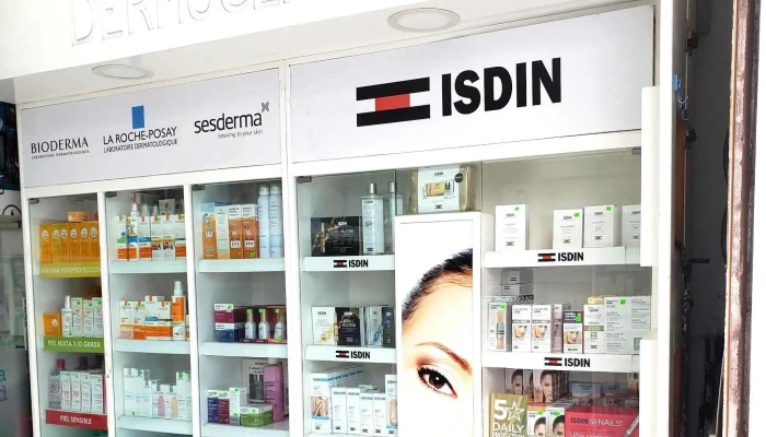 Farmacia Isis -    Bolivar Fotos - Trujillo