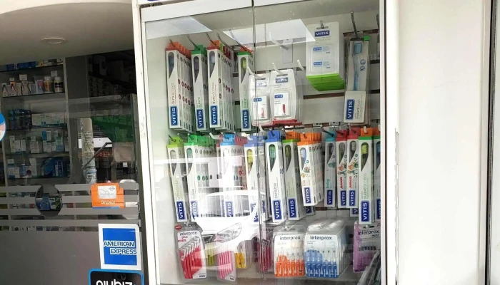 Farmacia Isis -    Fatima Telefono - Trujillo