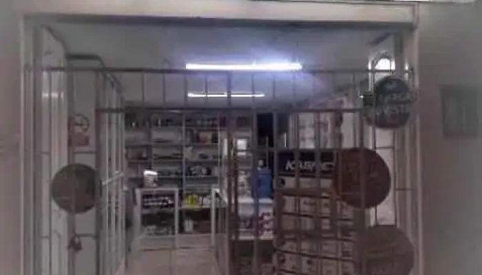 Farmacia Medibfarma - Víctor Larco Herrera