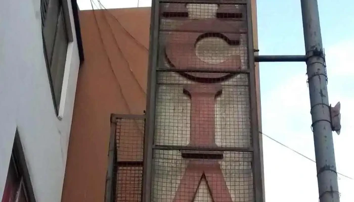 Farmacia Santa Luzmila -  Videos - San Luis