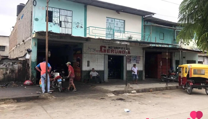 Gerundia: Repuestos De Motos - 9 De Octubre