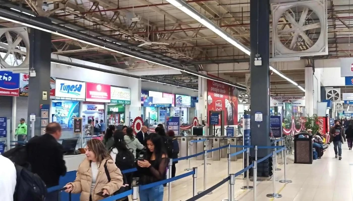 Gran Terminal Terrestre -  Opiniones - Lima