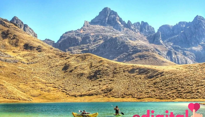 Laguna Esmeralda Ayacucho - Perú