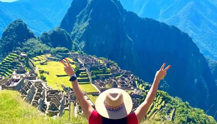 Machu Picchu by Car - Cusco 08002