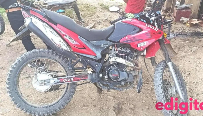 Motor y motivo taller mecánico - Jesús 10640
