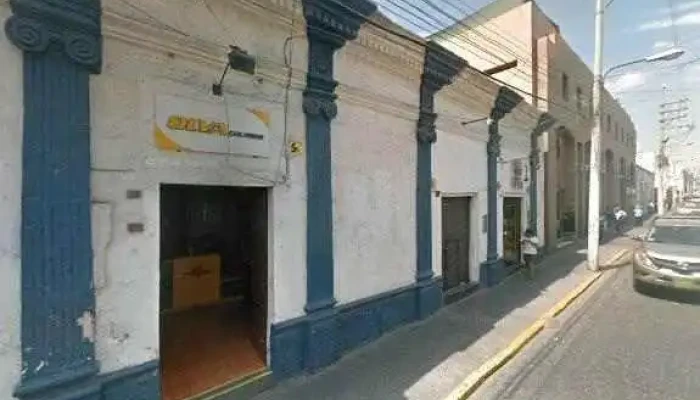Naturals Farmacia Especializada -  Donde - Arequipa