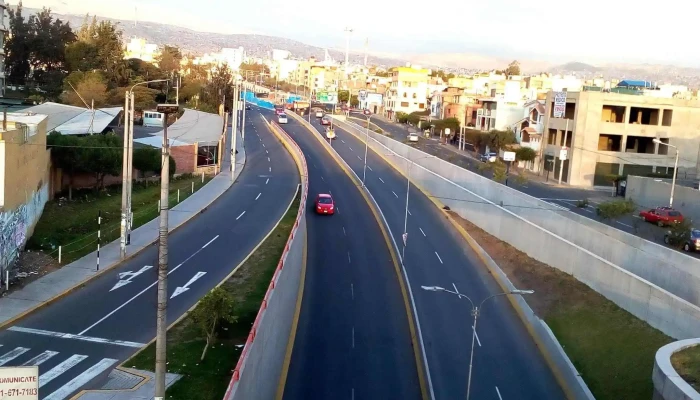 Paradero Colectivos Miguel Grau "a" - Arequipa