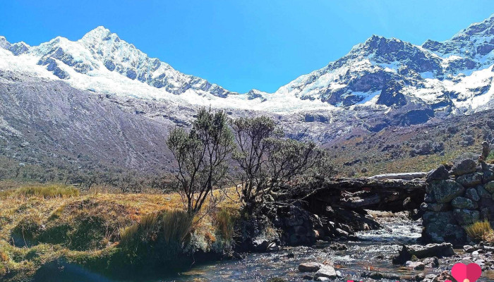 Paron Tours - Perú