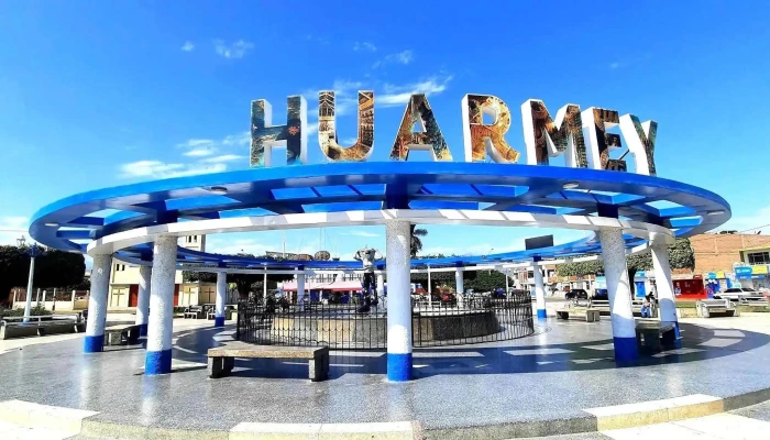 Plaza De Armas De Huarmey -  Diversion - Huarmey