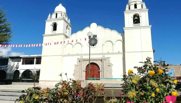 Plaza Principal De Chupaca - Perú