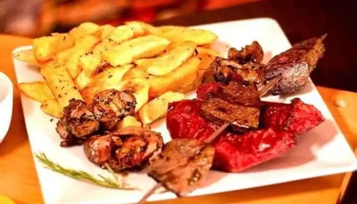 Restaurante ninay - Cajamarca 06002