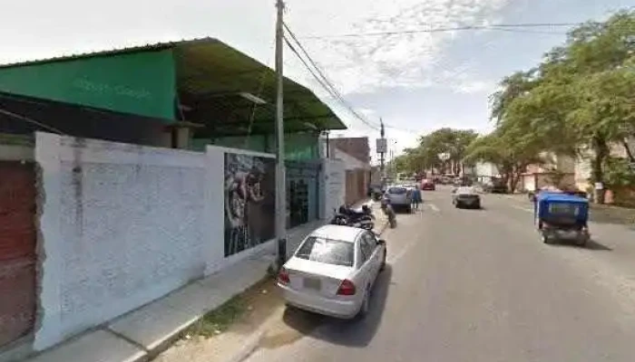 Saludfarma Botica Y Perfumeria Dondedeg - Piura