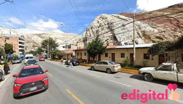 Serpost La Oroya - Av. Horacio Zeballos Gamez Cuadra 315