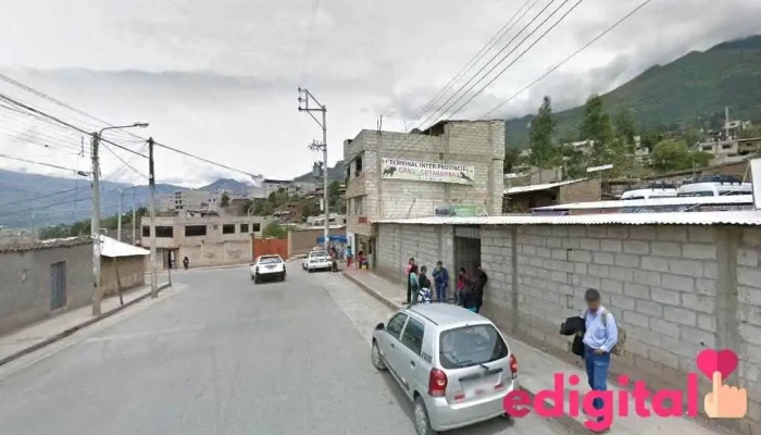 Terminal chalhu combis - Av. Las Malvinas