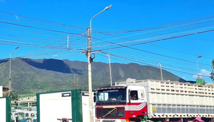 Terminal De Buses -  Servicio De Transporte - Jr. Loechle