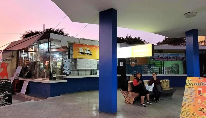 Terminal Terrestre De Huarmey -  Donde - Huarmey