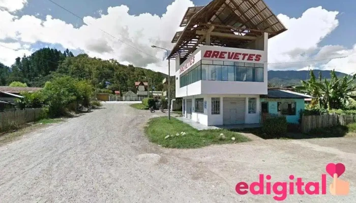 Terminal Terrestre De Oxapampa -  Principal - Perú