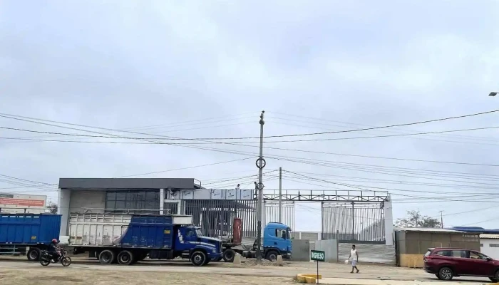 Terminal Terrestre Via Pacifico Tumbes - Ctra. Panamericana N