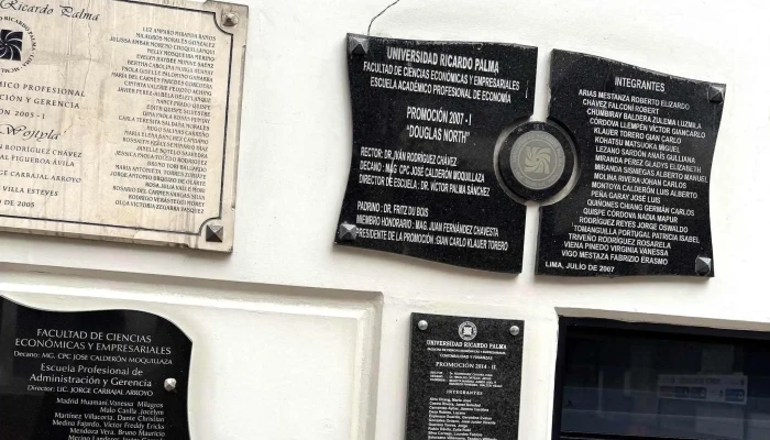 Universidad Ricardo Palma -  Catalogo - Santiago de Surco